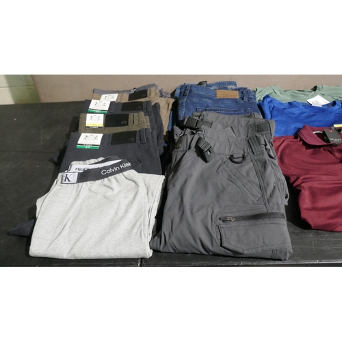 6192 - Quantity of branded mens trousers, t-shirts and jeans to include Calvin Klein, Ted Baker, Champion, ... 