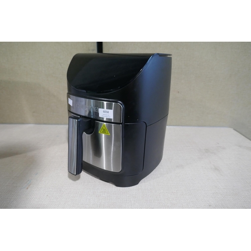 6058 - Gourmia 7Qt Air Fryer with box *This lot is subject to Vat