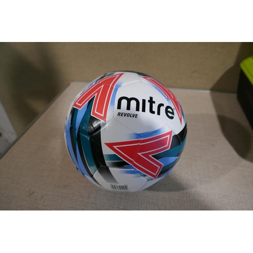 6061 - H20Go! Sprinkler Pad, Mitre Size 5 Football, Swingball All Surface Pro *This lot is subject to Vat