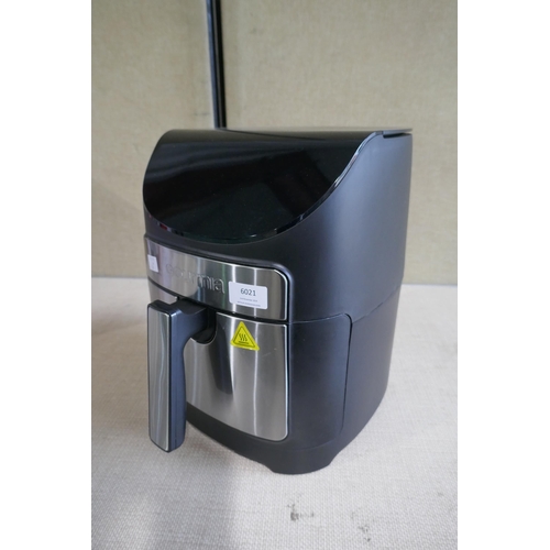 6021 - Gourmia 7Qt Air Fryer with box  *This lot is subject to Vat