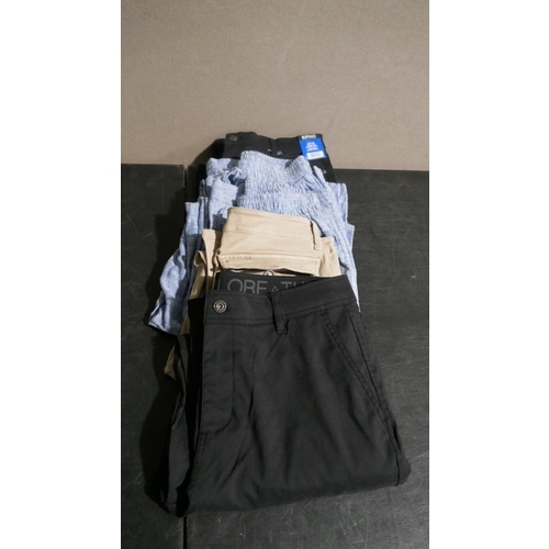 6201 - Quantity of mens trousers to include Glacier, Buffalo, Well Worth, etc., various sizes  (L339)  *Thi... 