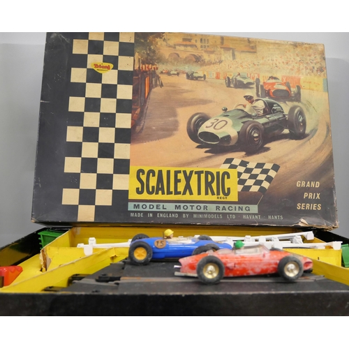 2180 - A Tri-ang Scalextric GP33 slot car model motor racing set, boxed