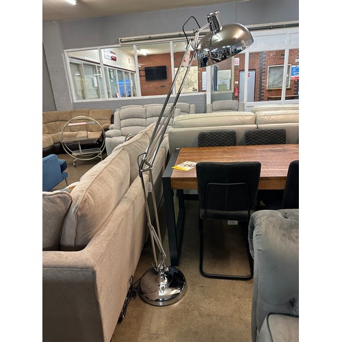 3016 - A chrome floor standing anglepoise lamp