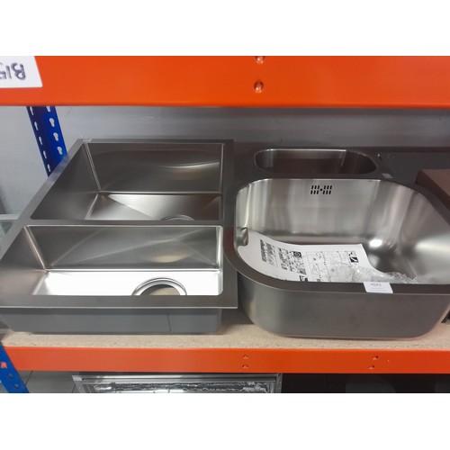 4055 - Stainless Steel 1.5 Bowl Sink and Ecuador 1.5 Bowl RVS U/mount Stainless Steel Sink - Original RRP £... 