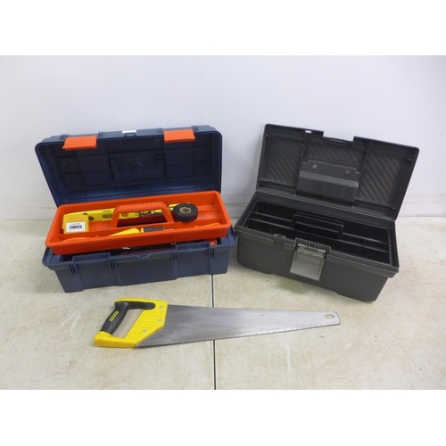 5014 - A toolbox of assorted hand tools including screwdrivers, a hammer, plunger, tape measure, a Stanley ... 