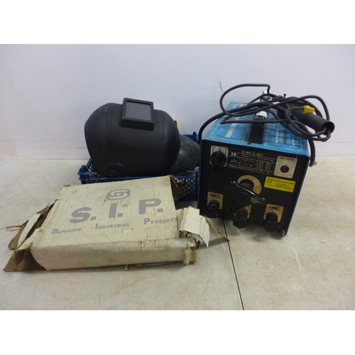 5017 - A SIP 160-2-OCV welder with cables and accessories including two welding masks and gauntlets etc.
**... 