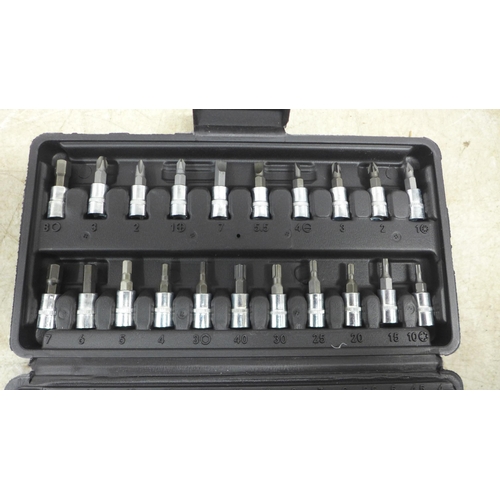 5033 - A 46 piece socket set, unused