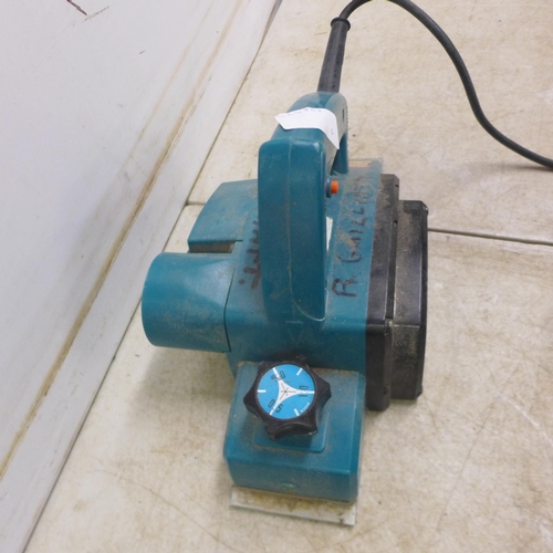 5038 - A Makita 1902, 110V power planer