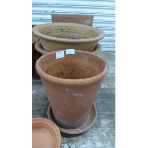 5221 - A quantity of assorted terracotta plant pots including pot trays and a strawberry planter