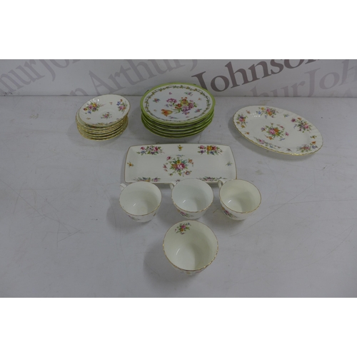 5319 - A quantity of Minton Marlow Bone China