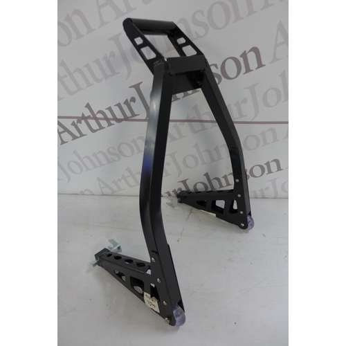 5330 - A 317kg capacity motorcycle paddock stand