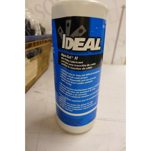 5359 - A quantity of car care items including Shelby ceramic detailing spray, Hybrid Solutions Ceramic Acry... 