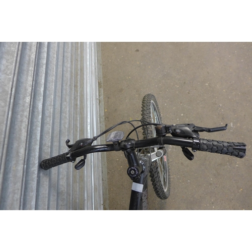 5190 - A Diamondback Stealth front suspension hardtail mountain bike