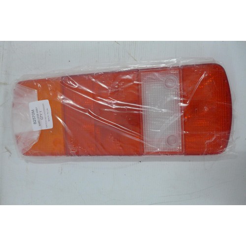 5304 - A box of rear trailer light covers