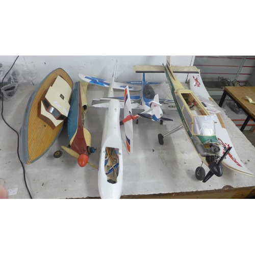 5124 - A collection of motorised model aircraft including a Cardinal N49 616, a Victor Inspiration Dream Si... 