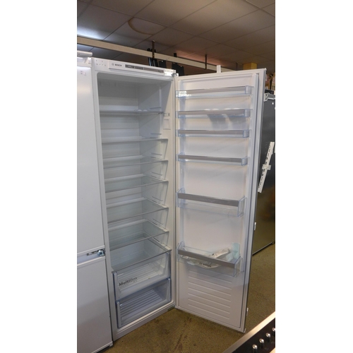 4006 - Bosch Built In Tower Fridge, Original RRP £665.83 + Vat (468-159), *This lot is subject to VAT