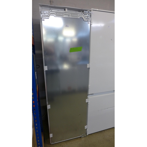 4057 - Neff Built in Tower Fridge, (Transit damage) Original RRP £874.16 + Vat (468-110), *This lot is subj... 