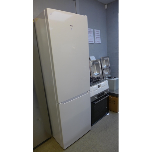 4061 - AEG Freestanding 60/40 Fridge Freezer (Low Frost), Original RRP £499.99 + Vat (468-33), *This lot is... 