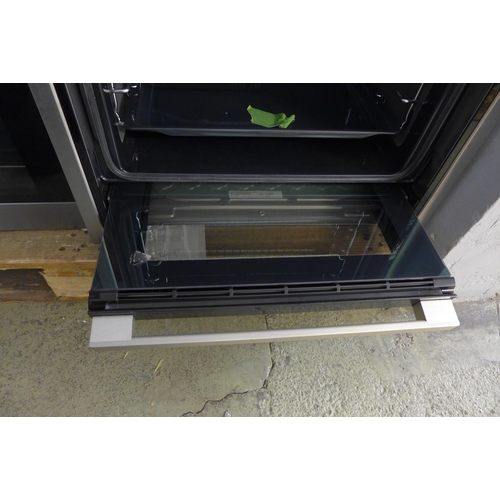 4130 - Neff Single Slide N Hide Oven (468-193) *This lot is subject to Vat