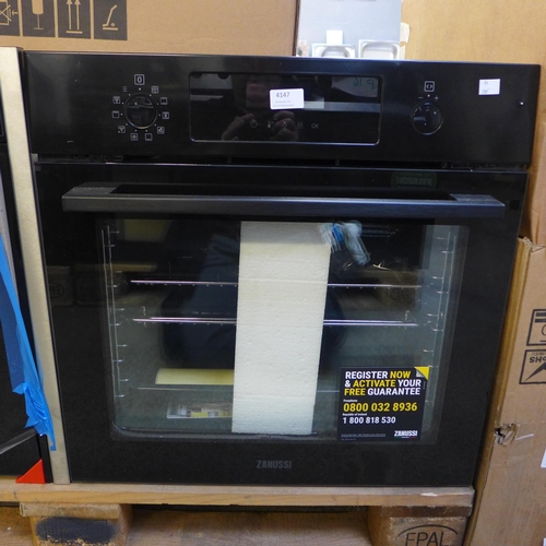 4147 - Zanussi Single Pyrolytic Oven  - Black, Original RRP £440.84 + Vat (468-139), *This lot is subject t... 