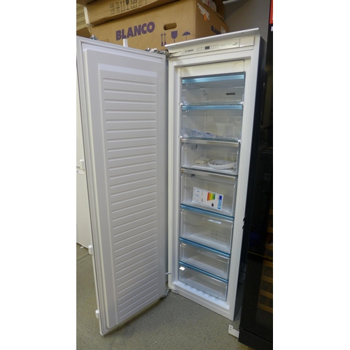 4186 - Bosch Tower Freezer Frost Free, Original RRP £887.50 + Vat (468-65), *This lot is subject to VAT