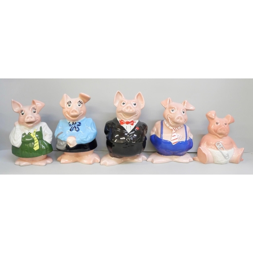 2013 - A set of Wade Nat West pig money banks