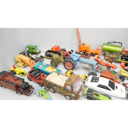 2139 - A collection of die-cast model vehicles