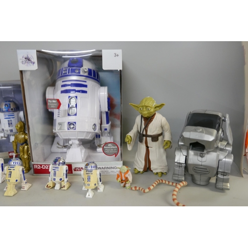 2186 - A collection of Star Wars items including a large R2-D2 with sound effects, a smaller R2-D2 die-cast... 