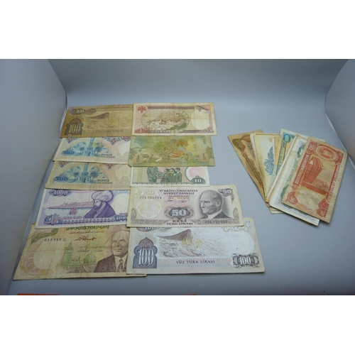 2221 - A collection of 50 worldwide bank notes, 1980s onwards