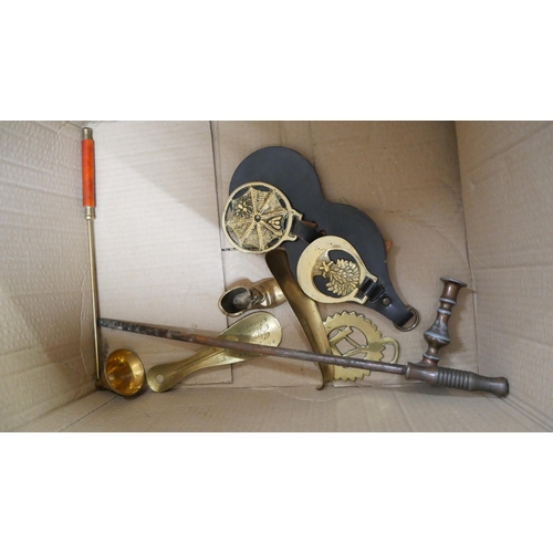 2269 - A collection of copper and brassware including a kettle and candlesticks **PLEASE NOTE THIS LOT IS N... 