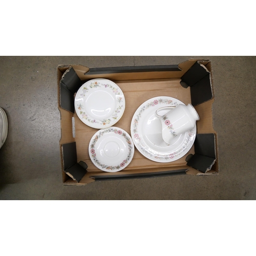 2280 - Two boxes of Royal Albert Kensington and Paragon Belinda tea and dinnerwares **PLEASE NOTE THIS LOT ... 