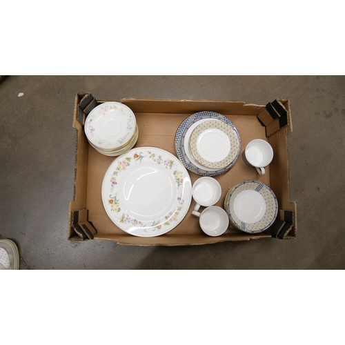 2292 - A collection of Wedgwood Samurai and Mirabelle tea services **PLEASE NOTE THIS LOT IS NOT ELIGIBLE F... 