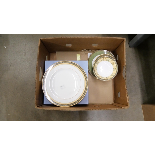 2303 - A box of mixed Wedgwood china **PLEASE NOTE THIS LOT IS NOT ELIGIBLE FOR IN-HOUSE POSTING AND PACKIN... 