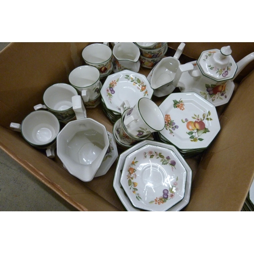 2305 - A set of Johnson Bros tea and dinner wares, Fresh Fruit design **PLEASE NOTE THIS LOT IS NOT ELIGIBL... 