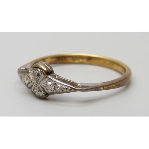 7067 - An 18ct gold and platinum set diamond ring, 2.5g, S