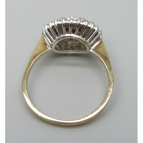 7070 - A 9ct gold and diamond ring, 2.8g, O