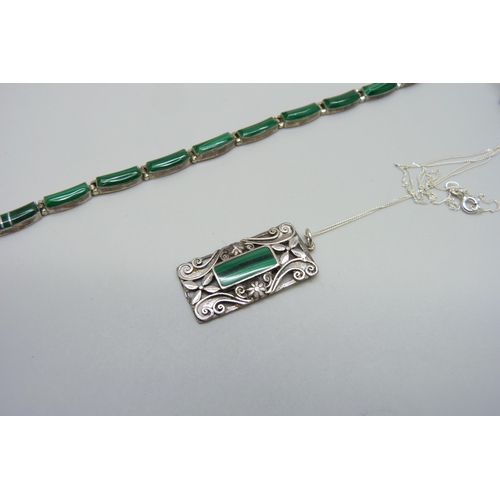 7141 - A malachite set silver ring, necklet and pendant, ring size N/O