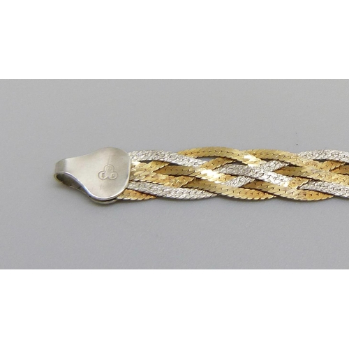 7154 - An Italian silver gilt bracelet