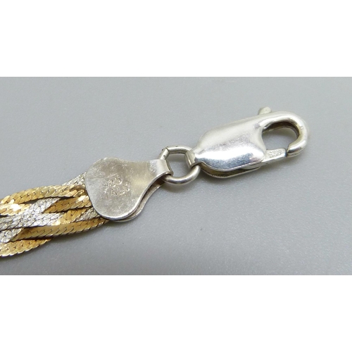 7154 - An Italian silver gilt bracelet