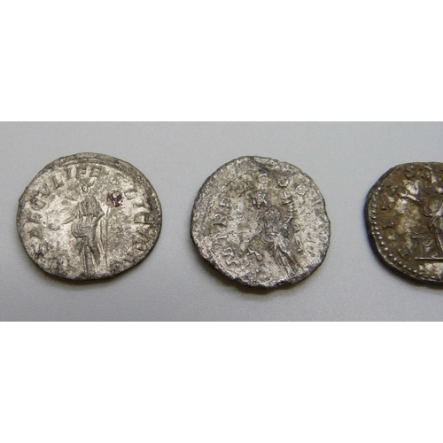 7179 - Three silver/billon ancient Roman Denarius