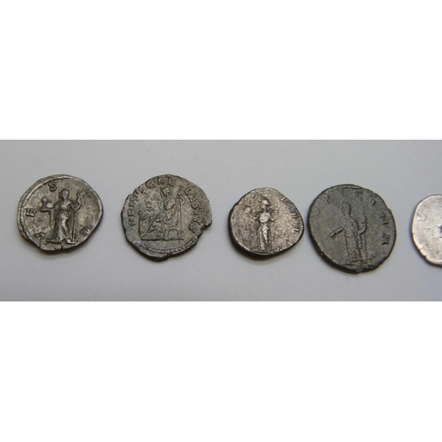 7184 - A collection of silver/Billon Roman coins of Julia Domna, Julia Mamaea, Julia Maesa, Julia Soaemias,... 