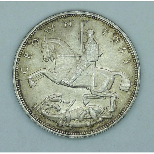 7195B - A 1935 half-silver crown, three £5 coins and four commemorative crowns