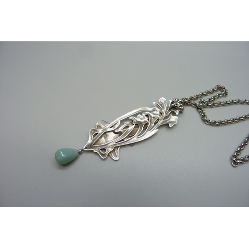 7203 - An Art Nouveau style necklace