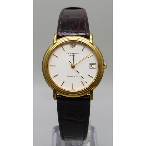 7270 - A Raymond Weil gold plated automatic wristwatch, boxed, 31mm