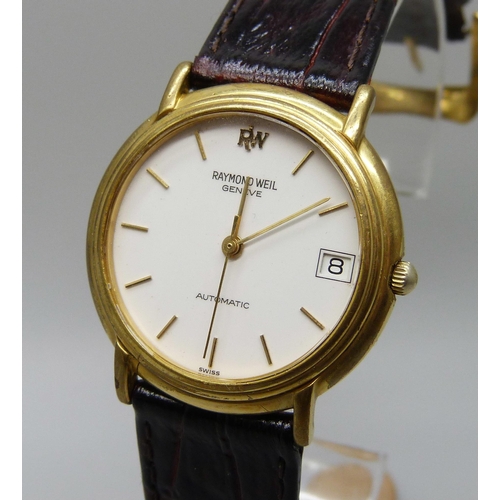 7270 - A Raymond Weil gold plated automatic wristwatch, boxed, 31mm