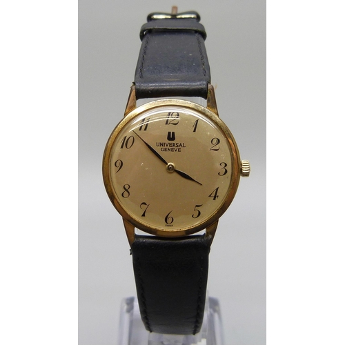 7272 - A Universal Geneve gold plated manual wind wristwatch, 31mm