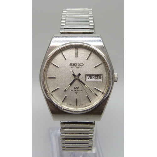 7300 - A Seiko LM stainless steel automatic bracelet watch, ref. 5606 8070, circa 1977, 34mm