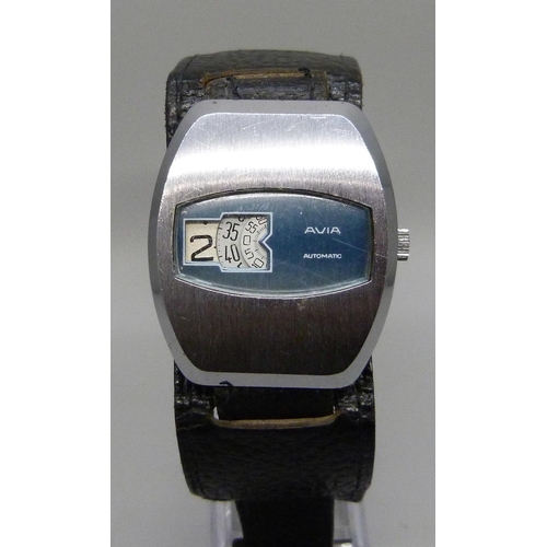 7301 - A 1970s Avia Jump Hour automatic wristwatch, 37mm