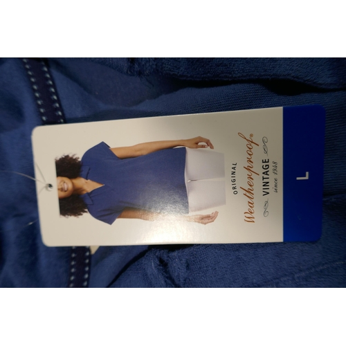 6021 - Weatherproof Vintage ladies lounge wear x 20 sets in blue. Comprising of polo shirt and shorts (5 sm... 