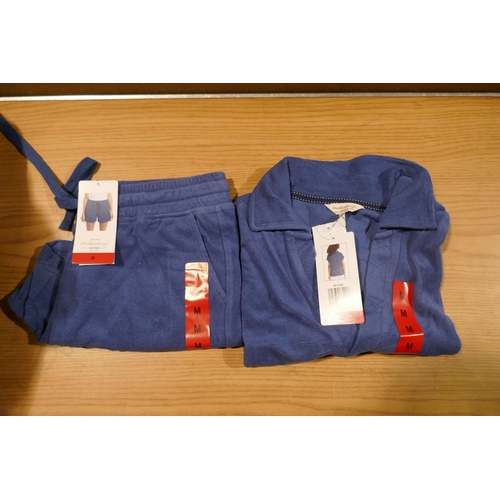 6023 - Weatherproof Vintage ladies lounge wear x 15 sets in blue. Comprising of polo shirt and shorts (5 me... 